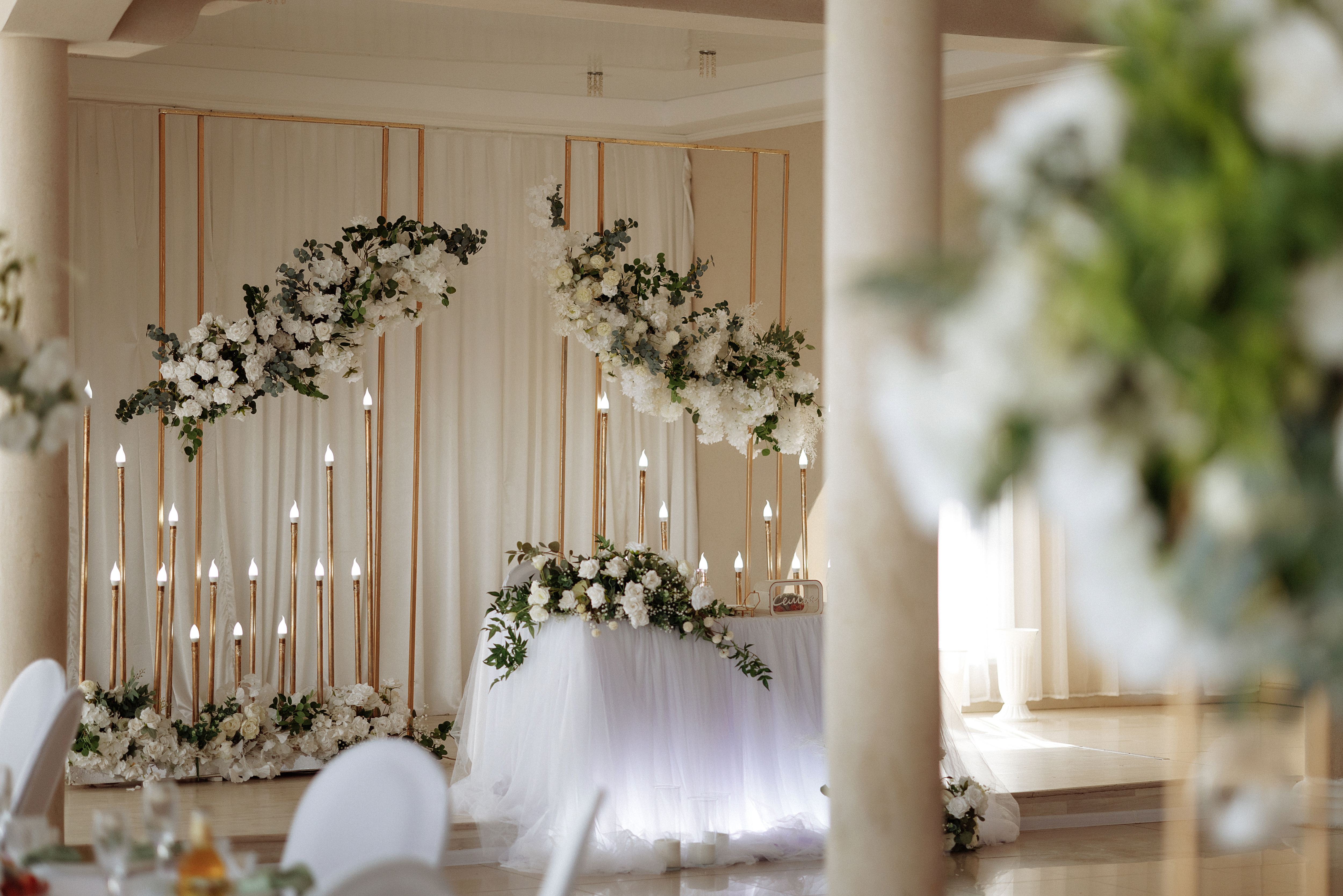 A Modern Elegance Themed Wedding Decoration